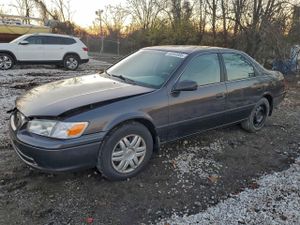 Toyota Camry CE 2.2L 4 2000