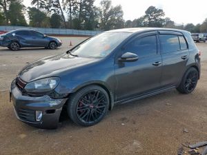 Volkswagen Golf 2.0L 4 2014