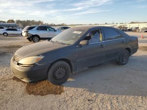 Toyota Camry LE 2.4L 4 2004