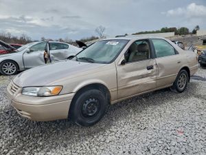 Toyota Camry CE 2.2L 4 1997