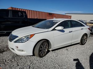 Hyundai Sonata SE 2.4L 4 2013