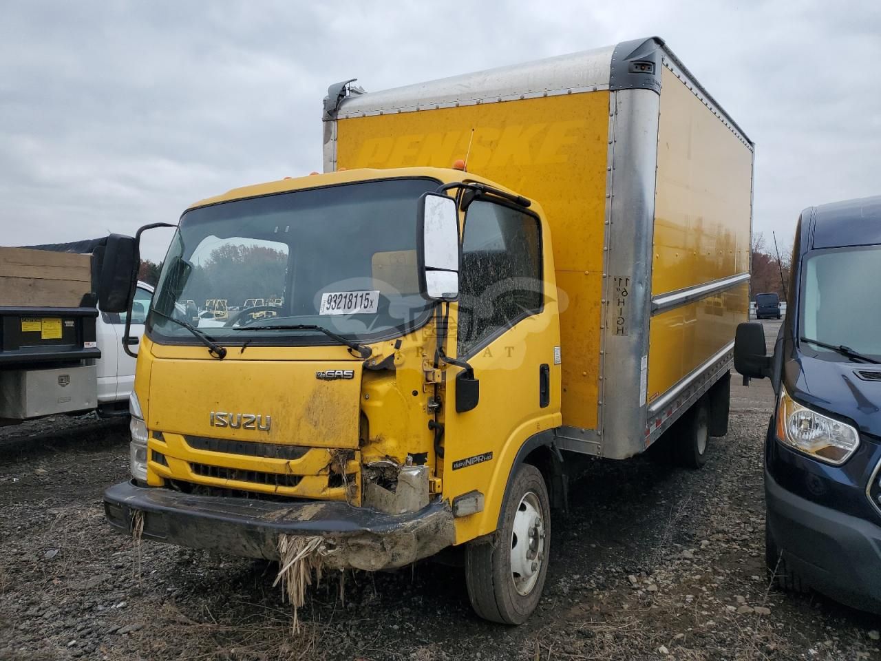 Isuzu NPR 6.6L 8 2023