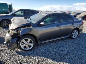 Toyota Corolla BASE 1.8L 4 2013
