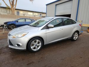 Ford Focus SE 2.0L 4 2014
