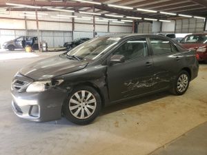 Toyota Corolla BASE 1.8L 4 2012