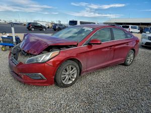 Hyundai Sonata SE 2.4L 4 2015