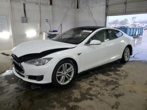 Tesla Model S 2015