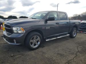 RAM 1500 ST 5.7L 8 2015