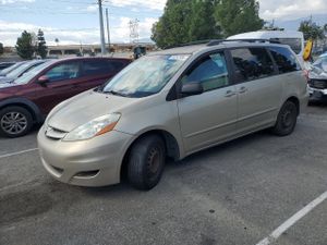 Toyota Sienna CE 3.5L 6 2009