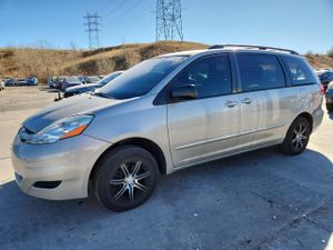 Toyota Sienna CE 3.3L 6 2006