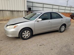 Toyota Camry LE 2.4L 4 2004