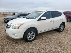 Nissan Rogue S 2.5L 4 2013