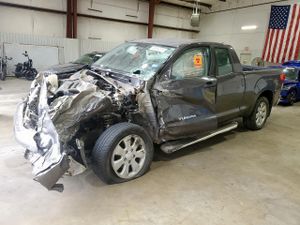 Toyota Tundra DOUBLE CAB SR5 4.6L 8 2011