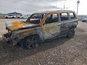 Jeep Patriot LATITUDE 2.4L 4 2015
