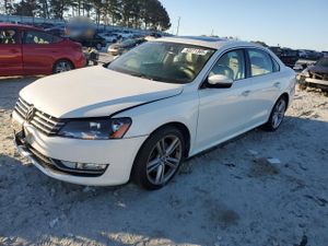 Volkswagen Passat SE 3.6L 6 2014