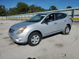 Nissan Rogue S 2.5L 4 2013