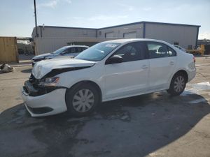 Volkswagen Jetta BASE 2 L 4 2015