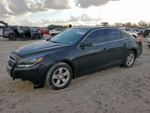 Chevrolet Malibu 1LT 2.5L 4 2013