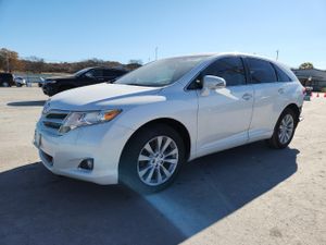 Toyota Venza LE 2.7L 4 2015