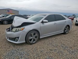 Toyota Camry SE 3.5L 6 2013