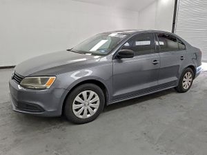 Volkswagen Jetta BASE 2.0L 4 2014