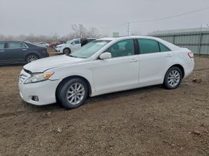 Toyota Camry BASE 2.5L 4 2011