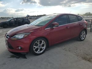 Ford Focus TITANIUM 2.0L 4 2013