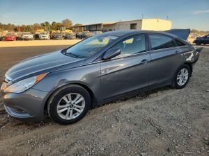 Hyundai Sonata GLS 2.4L 4 2013