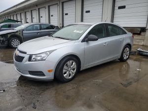 Chevrolet Cruze LS 1.8L 4 2013