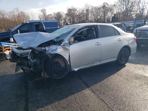 Toyota Corolla BASE 1.8L 4 2013