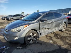 Hyundai Elantra GLS 1.8L 4 2013