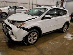 Toyota Rav4 XLE 2.5L 4 2014