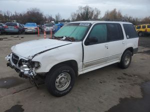 Ford Explorer XLS 4.0L 6 2000