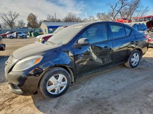 Nissan Versa S 1.6L 4 2014
