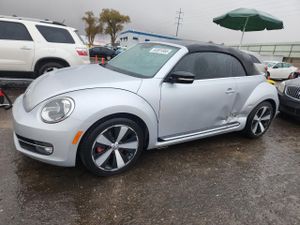 Volkswagen Beetle TURBO 2.0L 4 2013