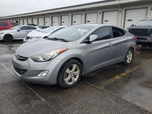 Hyundai Elantra GLS 1.8L 4 2013