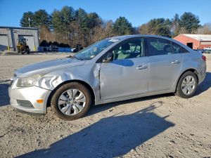 Chevrolet Cruze LS 1.8L 4 2012