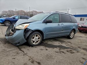 Toyota Sienna LE 3.3L 6 2005