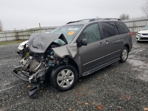 Toyota Sienna CE 3.3L 6 2004