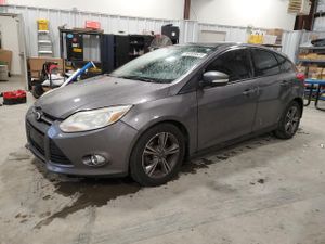 Ford Focus SE 2.0L 4 2014