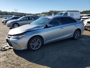 Toyota Camry LE 2.5L 4 2015