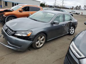 Volkswagen Passat SE 2.5L 5 2012