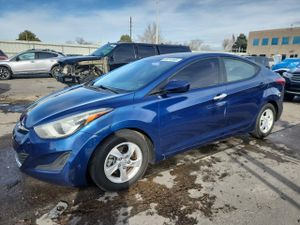 Hyundai Elantra SE 1.8L 4 2015