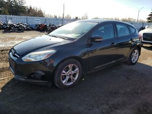 Ford Focus SE 2.0L 4 2014
