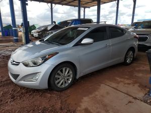 Hyundai Elantra SE 1.8L 4 2014