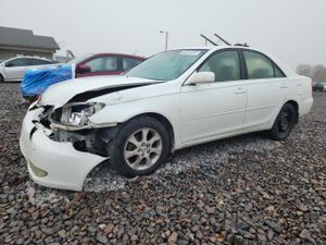 Toyota Camry LE 2.4L 4 2004