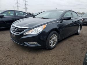 Hyundai Sonata GLS 2.4L 4 2013
