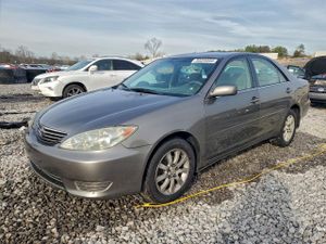 Toyota Camry LE 2.4L 4 2005