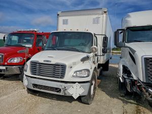 Freightliner Business Class M2 106 MEDIUM DUTY 6.7L 6 2015