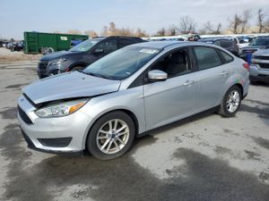Ford Focus SE 2.0L 4 2015